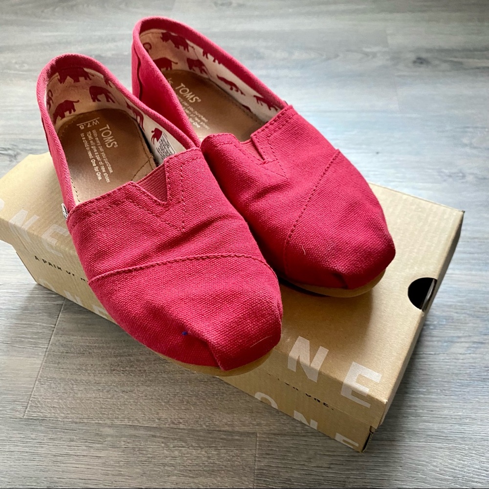 Red Classic TOMS